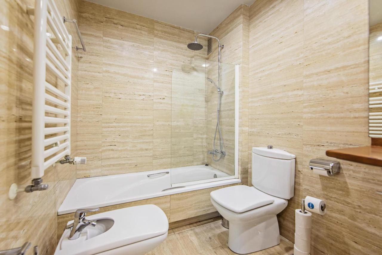 Plaza Catalunya Apartment Barcelona Luaran gambar